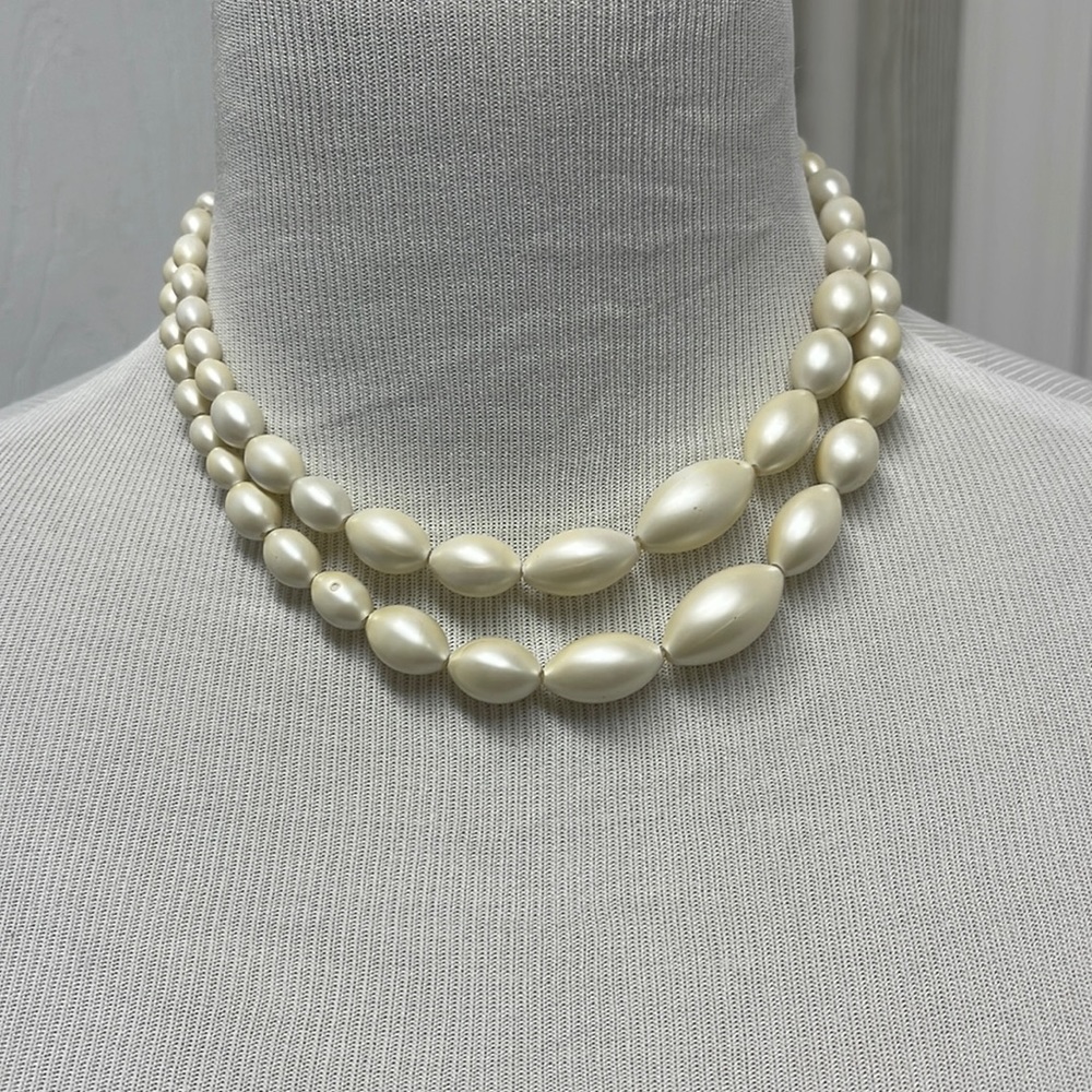 Vintage Faux White Pearl Choker Necklace